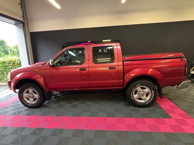 Nissan Navara 2.5 dCi 144 ch King Cab Sport 4x4/1re M Rouge de 2005