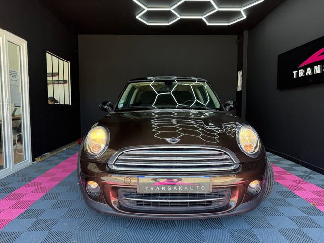 Mini One 2 (R56) LCI Cooper 1.6 i 16V 122 cv MAYF Marron de 2012