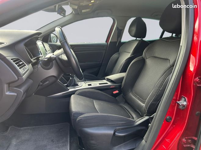 Renault Megane IV LIMITED 1.2 Tce 100cv GARANTIE 12 MOI Rouge de 2017