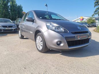  Voir détails -Renault Clio III (B/C85) 1.2 16v 75ch TomTom 5p à vreux (27)