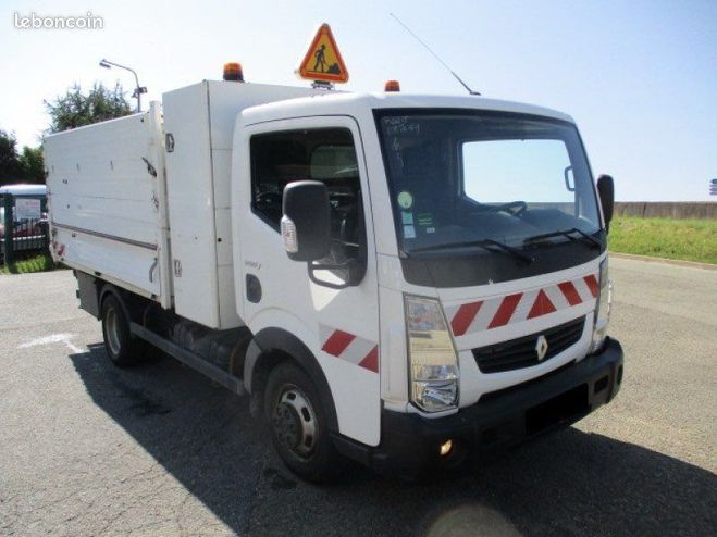 Renault Maxity 17990 ht 3.0 130cv benne coffre rehausse  de 2017