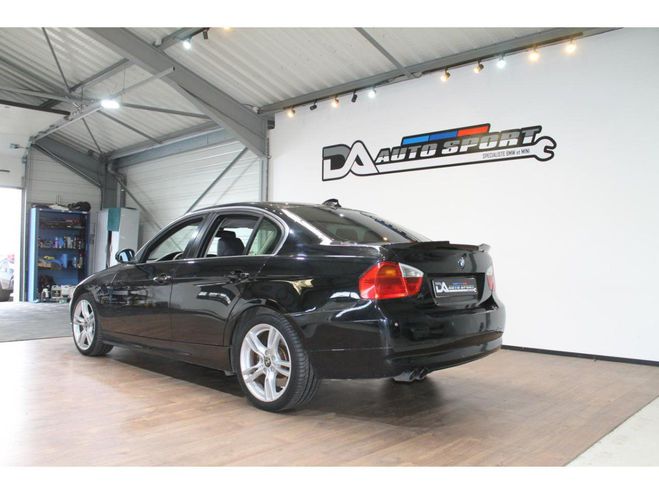 BMW Serie 3 330xd Luxe - BVA BERLINE E90 PHASE 1 NOIR de 2009