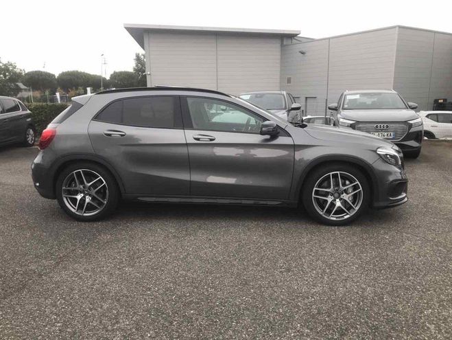 Mercedes Classe GLA CLASSE (X156) 45 AMG 381CH 4MATIC SPEEDS Gris Montagne de 2015