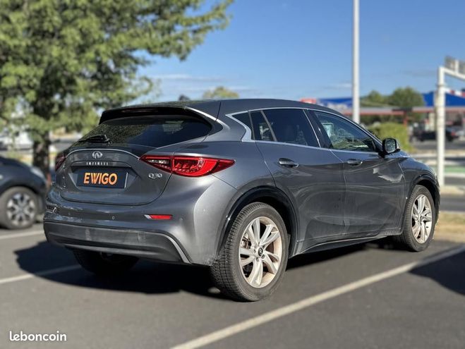 Infiniti Q30 1.5 D 110 CH BUSINESS ENTRETIEN COMPLET Gris de 2016