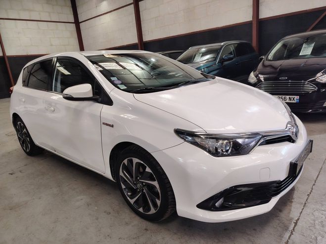 Toyota Auris II HSD 136h Lounge BLANC de 2017