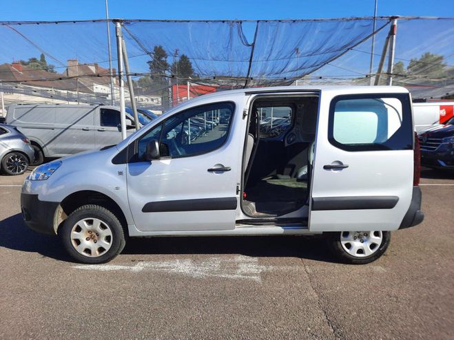 Peugeot Partner II (2) DANGEL 4X4 1.6 HDI 90 PACK CD CLI Blanc de 2014