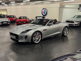  Voir détails -Jaguar F-Type CABRIOLET 5.0 V8 R RWD BVA8 à Versailles (78)