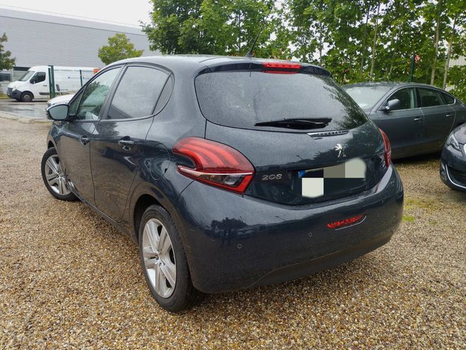 Peugeot 208 1.2 PURETECH 82 STYLE GRIS de 2017