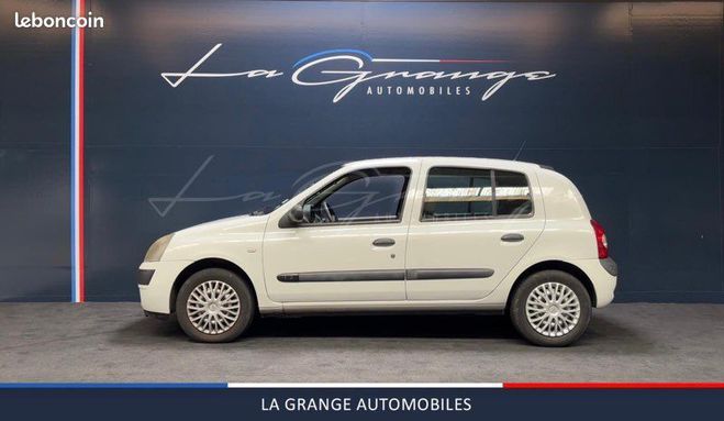 Renault Clio  Blanc de 2004