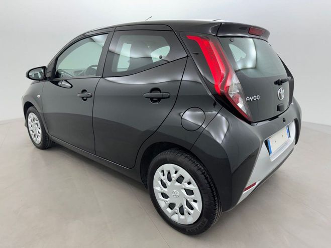 Toyota Aygo 1.0 VVT-I X-PLAY 5p Noir de 2021