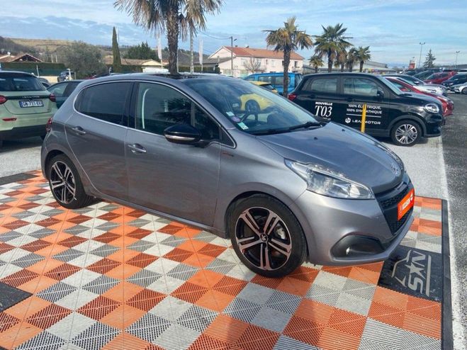 Peugeot 208 1.2 PURETECH 110 GT LINE TOIT PANO Gris Clair de 2019