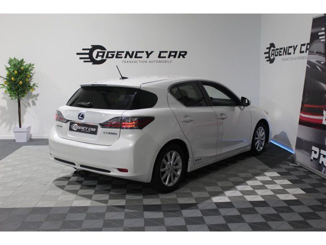 Lexus CT 200h - BV E-CVT Sensation - Suivi comple BLANC de 2011