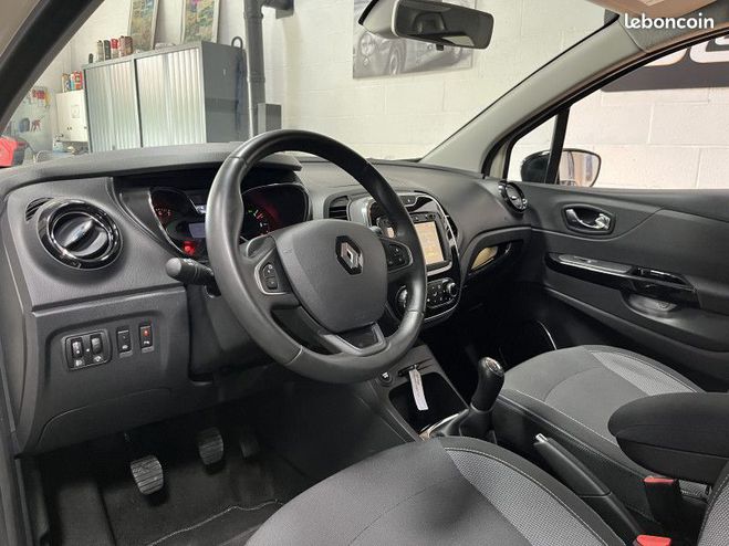 Renault Captur 0.9 TCE 90CH ENERGY INTENS 1re main Eta Blanc de 2017