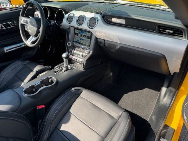 Ford Mustang v8 5.0 gt cabriolet jaune Jaune de 2017