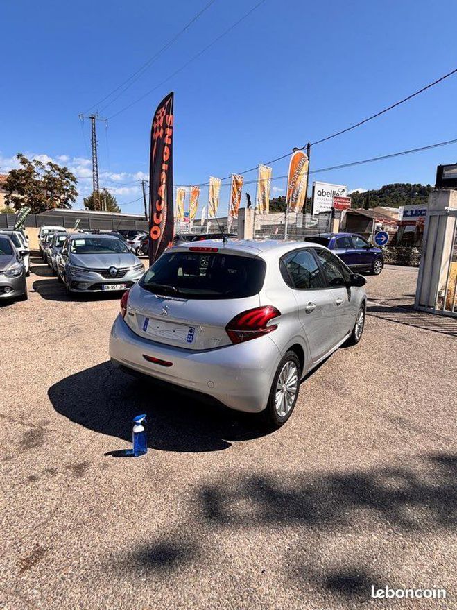 Peugeot 208 hdi active Autre de 2017