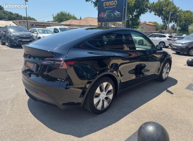 Tesla Model Y ELECTRIC 256CH 60KWH STANDARD-RANGE 2WD  Noir de 2023