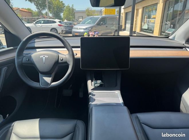 Tesla Model Y ELECTRIC 256CH 60KWH STANDARD-RANGE 2WD  Noir de 2023