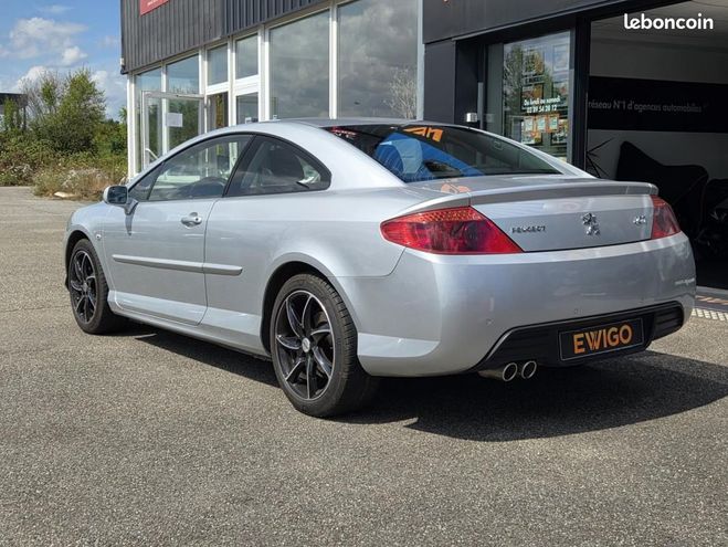 Peugeot 407 COUPE 2.7 HDI 205 GRIFFE BVA Gris de 2007