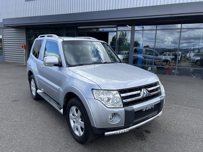 Mitsubishi Pajero 3.2 DID 200 CV Instyle Boite mcanique Gris clair de 2009