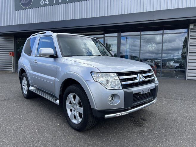 Mitsubishi Pajero 3.2 DID 200 CV Instyle Boite mcanique Gris clair de 2009