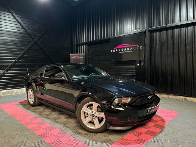 Ford Mustang 3.7 v6 bva NOIR de 2011