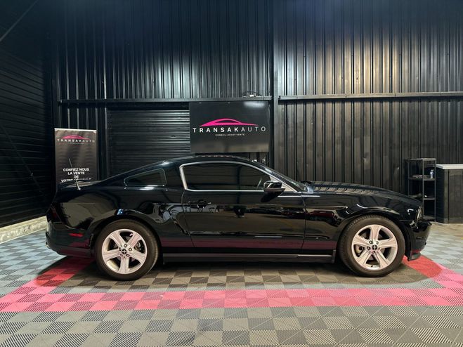 Ford Mustang 3.7 v6 bva NOIR de 2011