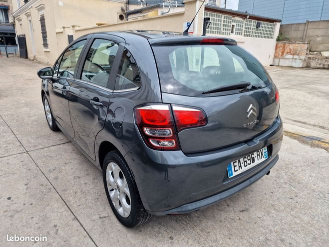 Citroen C3 essence 82ch feel 106000km Gris de 2016
