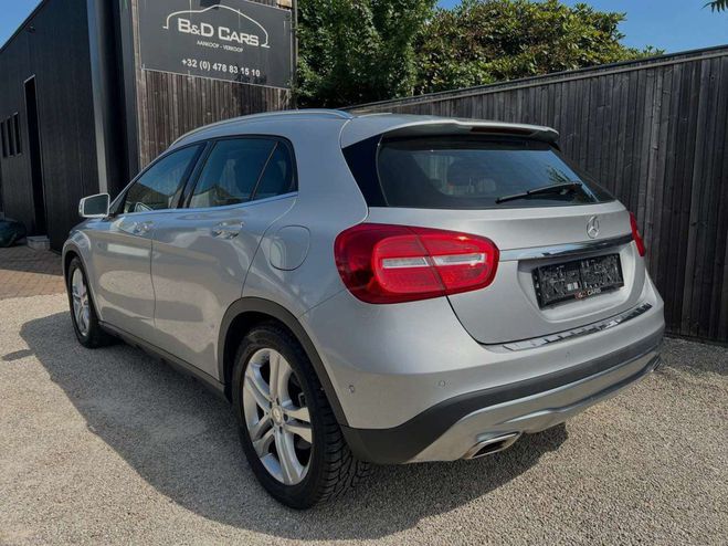 Mercedes Classe GLA 180 7G-DCT 1steHAND-1MAIN Gris Mtallis de 