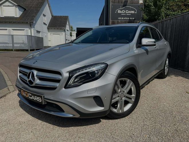 Mercedes Classe GLA 180 7G-DCT 1steHAND-1MAIN Gris Mtallis de 