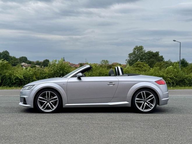 Audi TT Roadster 2.0 TFSI - 230 - BV S-tronic 20 Gris clair de 2016