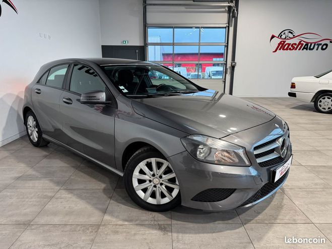 Mercedes Classe A A180 1.6 i Turbo 122cv-2013 Gris de 2013