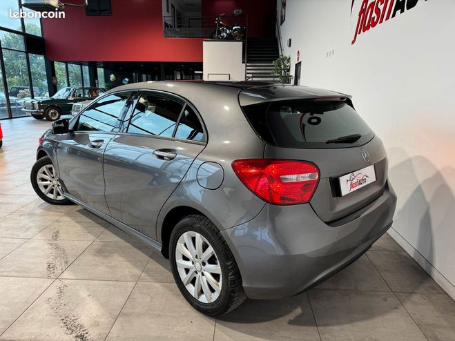 Mercedes Classe A A180 1.6 i Turbo 122cv-2013 Gris de 2013