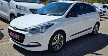  Voir détails -Hyundai I20 1.2 84CH INTUITIVE 2019 42.000KMS GPS CA à Martigues (13)