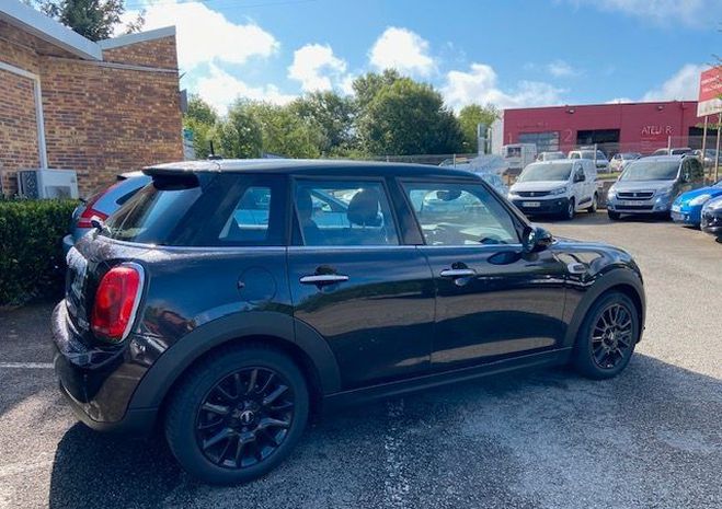 Mini Cooper BVA  1,5 L 136 cv   de 2015