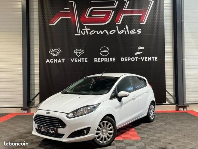 Ford Fiesta 1.5 TDCi 75ch FAP Trend 5p MY2014 Blanc de 2014