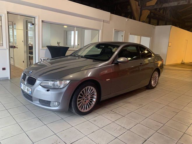 BMW Serie 3 V (E92) 320d Luxe GRISE de 2008