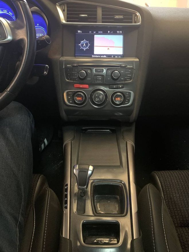 Citroen C4 II 1.6 e-HDi110 FAP Exclusive +BMP6 5p MARRON de 2011