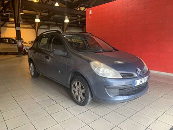  Voir détails -Renault Clio III 1.2 16v 75ch Authentique 5p à  Le Havre (76)