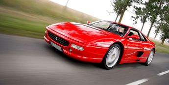  Voir détails -Ferrari F355 Berlinetta BVM6 Motronic 2.7 à Cannes (06)