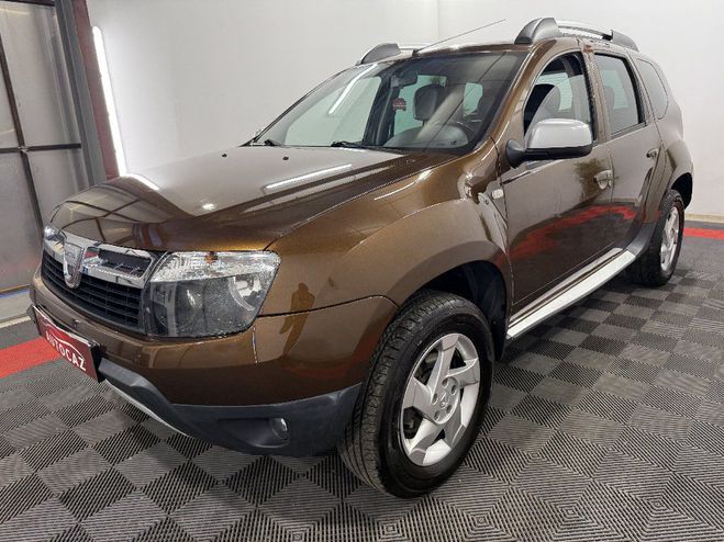 Dacia Duster 1.5 dCi 110 4x4 Laurate  ATTELAGE Marron de 2010