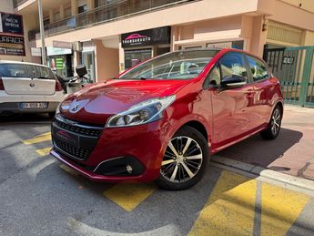  Voir détails -Peugeot 208 1.2l PureTech 82 BVM5 Active Toit Panora à Nice (06)