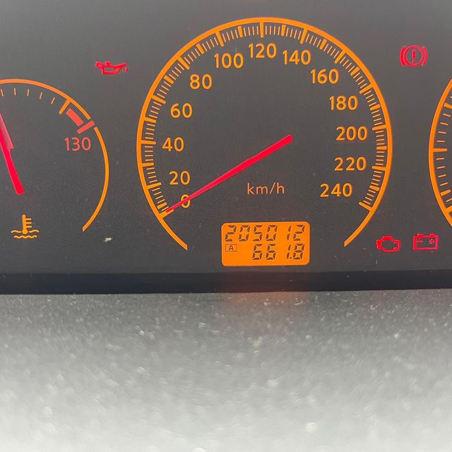 Nissan Primera III 1.9 DCI ACENTA PACK 5P Marron de 2005