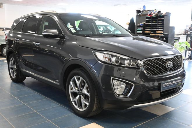 Kia Sorento 2.2 CRDI 200 ch ISG 4x4 7pl Ultimate A GRIS FONCEE de 2016