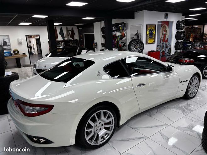 Maserati Gran Turismo 4.2 v8  de 2008