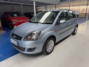  Voir détails -Ford Fiesta III 1.4 TDCi 68ch Ambiente 5p à Saint-Maur-des-Fosss (94)