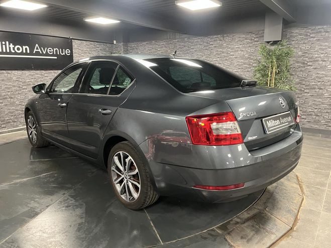 Skoda Octavia 2.0 TDI - 150 - BV DSG Edition GRIS de 2020