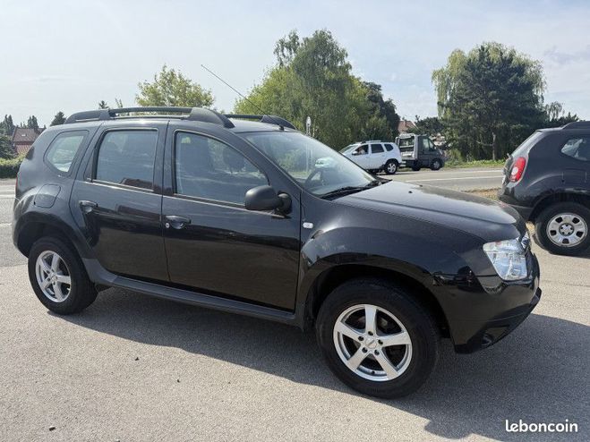 Dacia Duster 1.6 16V 105CH AMBIANCE 4X2 BVM6 Noir de 2012
