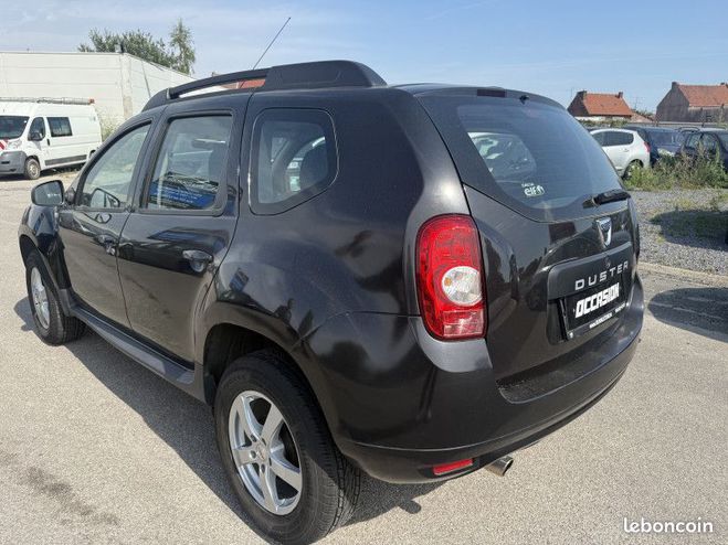 Dacia Duster 1.6 16V 105CH AMBIANCE 4X2 BVM6 Noir de 2012