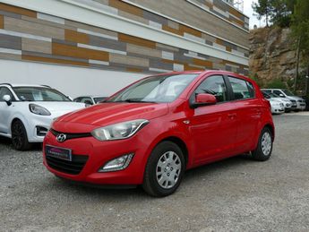  Voir détails -Hyundai I20 CRDI 75 Ch INVENTIVE BVM5 à  La Ciotat (13)