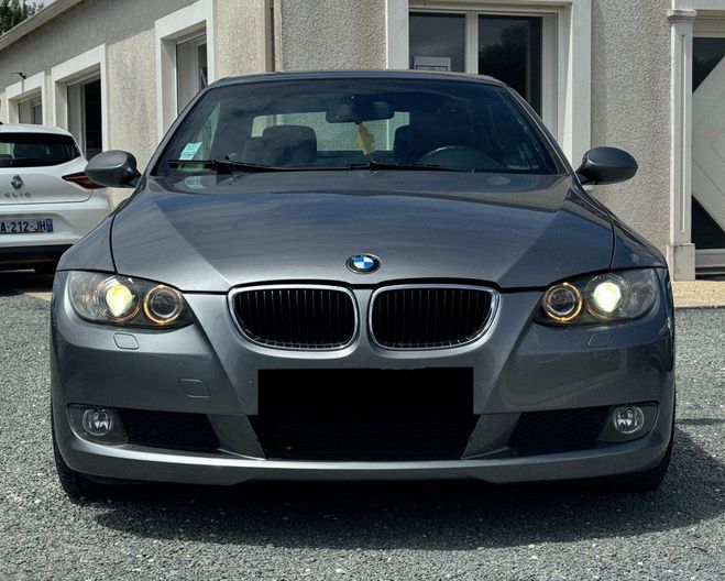 BMW Serie 3 V (E93) 320d Confort GRIS de 2008